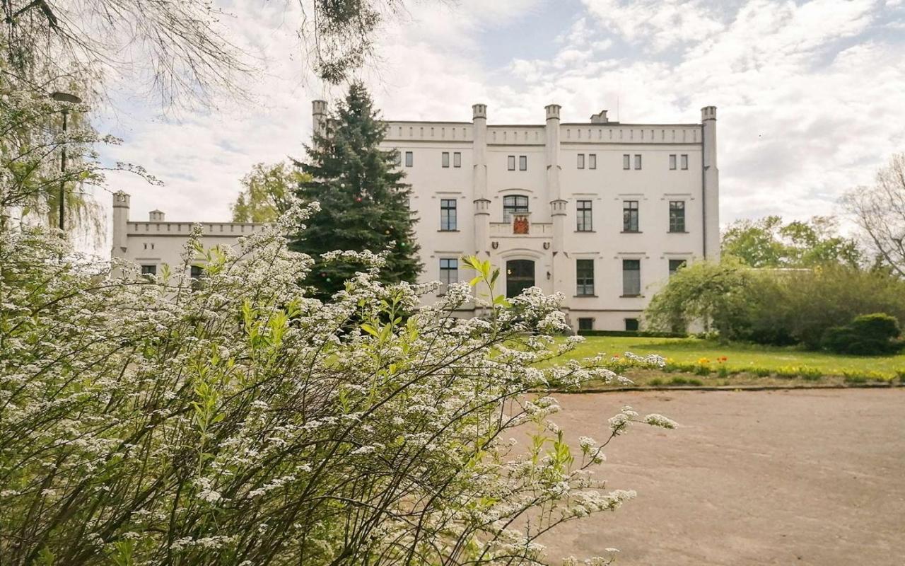 Palac Baloszyce Susz Eksteriør billede